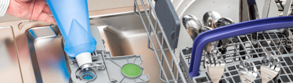 Jak ušetřit při mytí nádobí
