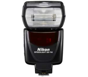 Nikon SB-700 blesk